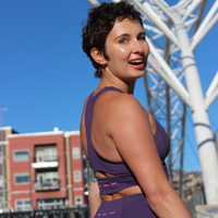 HIGH-NECK SPORTS BRA