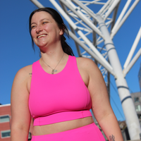 HIGH-NECK SPORTS BRA