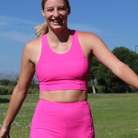 MID-NECK SPORTS BRA // HOT PINK