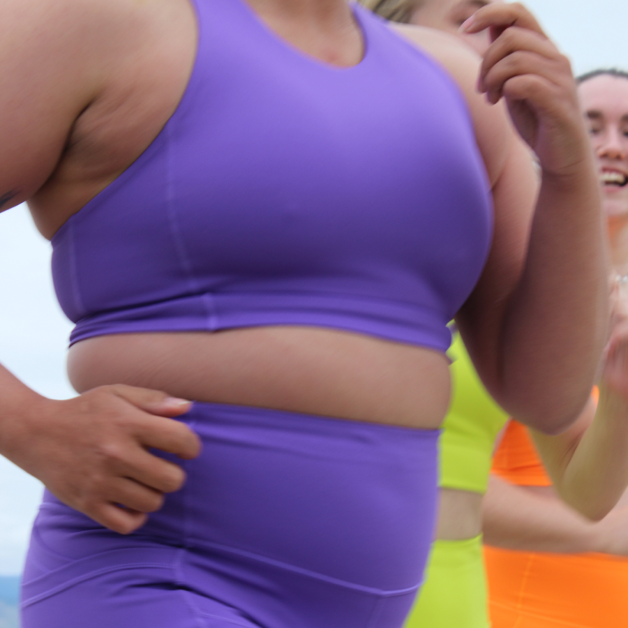 HIGH-NECK SPORTS BRA // COSMIC PURPLE