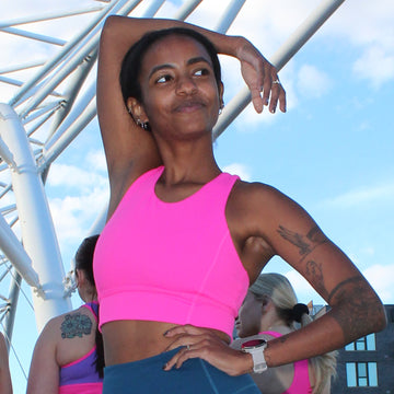 HIGH-NECK SPORTS BRA