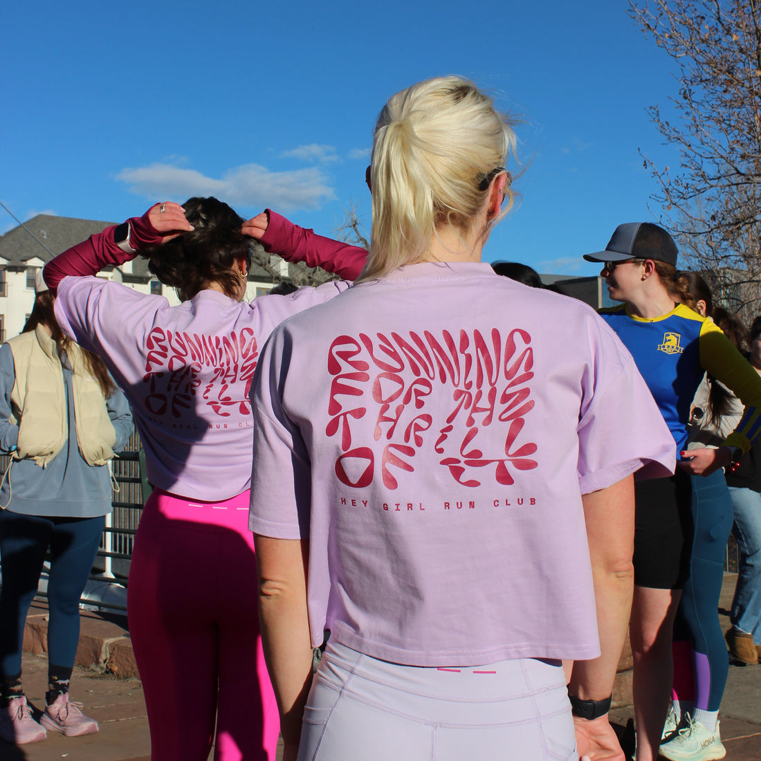 HEY GIRL RUN CLUB TEE