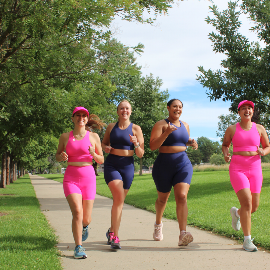 HIGH-NECK SPORTS BRA // HOT PINK