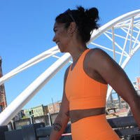HIGH-NECK SPORTS BRA
